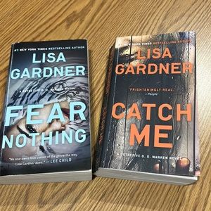 Gently Used - Lisa Gardner Books